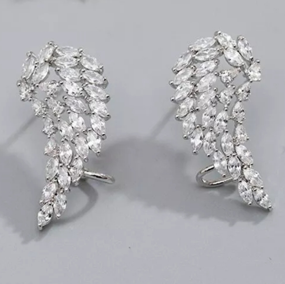 Gorgeous Open Wings Diamond Earrings - Picture 4 of 5
